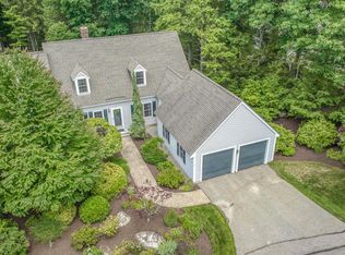 3 Gowing Ln, Amherst, NH 03031