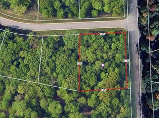 687 Kings Fairway Ln, Grand Blanc, MI