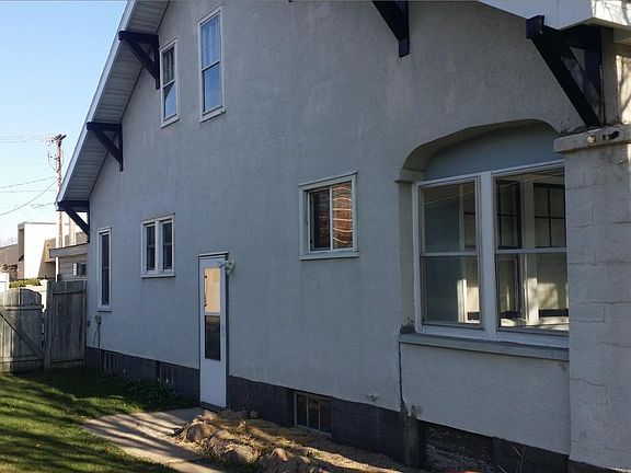 3rd image of 710 Hawthorne St