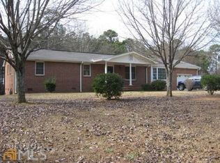 540 Lora Smith Rd, Newnan, GA 30265