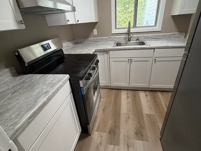2266 Shade Ave — Photo 10