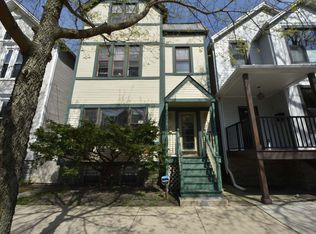 3055 N Racine Ave #4, Chicago, IL 60657