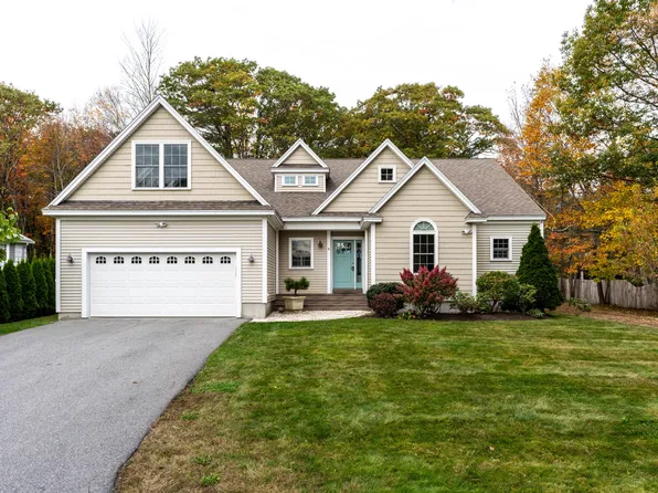 5 Sherburn Lane, Falmouth, ME 04105