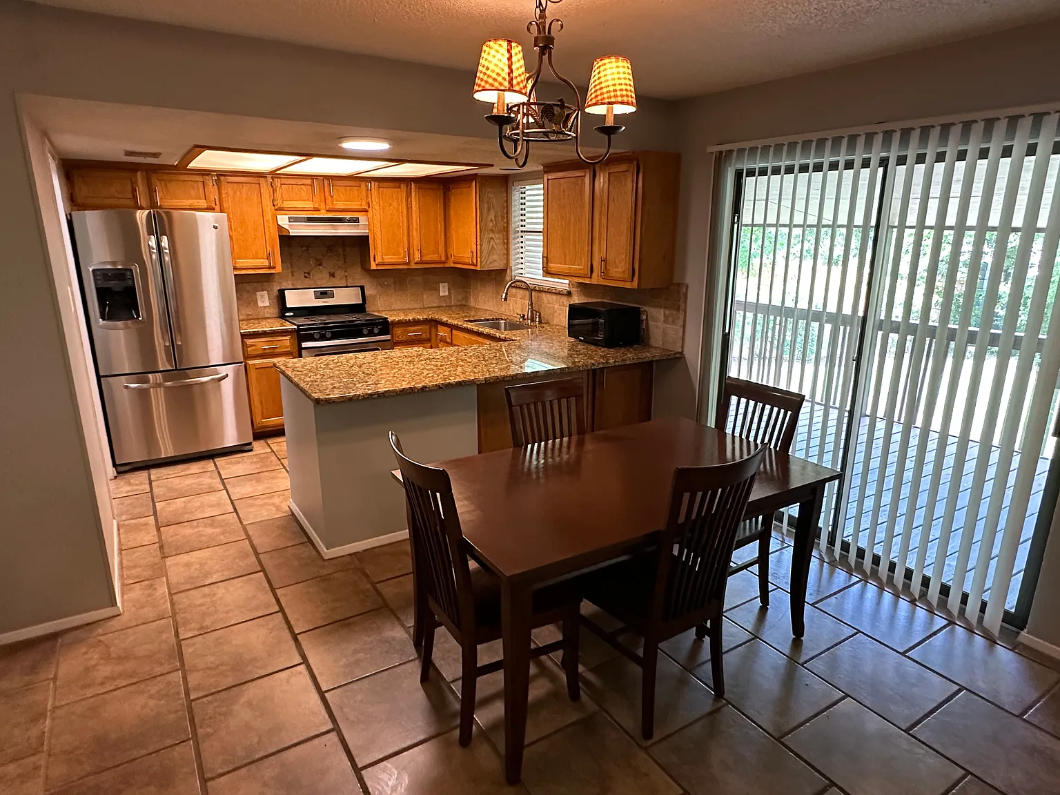 3 bed, 1770 sqft, $1,645 — Photo 3