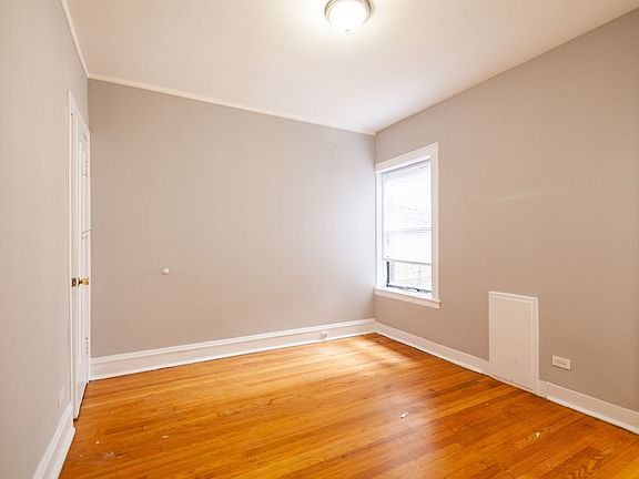 5th image of 6507 N Hoyne Ave #1N