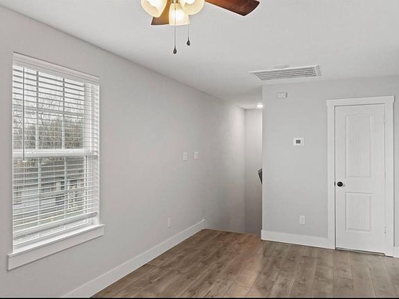 4th image of 5140 Mallow St