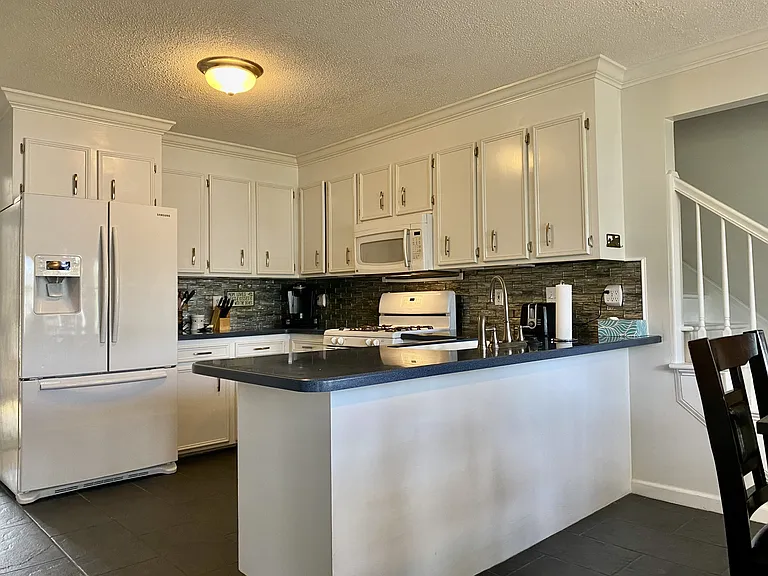 3409 W Hampton Pointe Dr — Photo 3