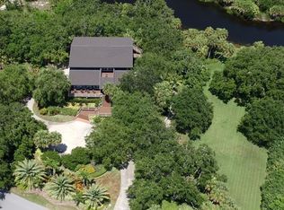 1682 Oceanview Dr, Tierra Verde, FL 33715