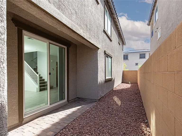 8045 Skye Foxx St — Photo 6