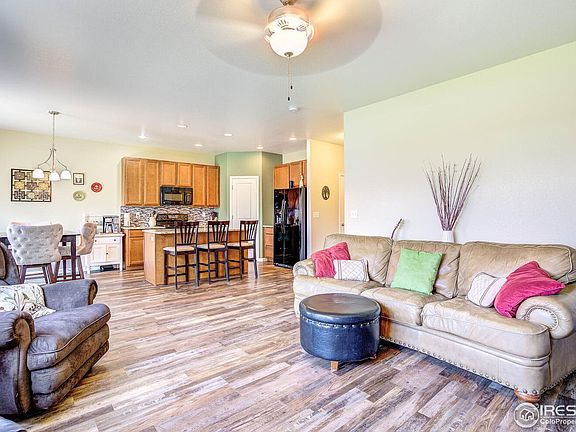 5th image of 2383 Carriage Dr