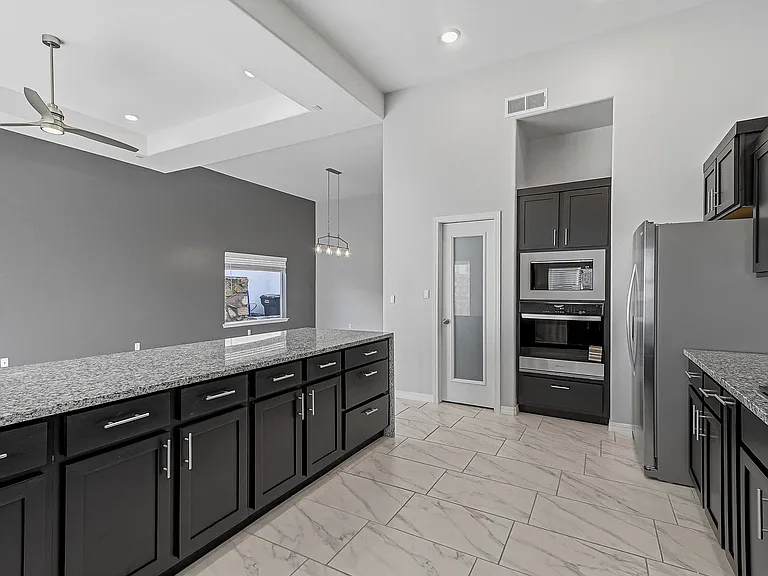 13349 Cinderford Ave — Photo 23