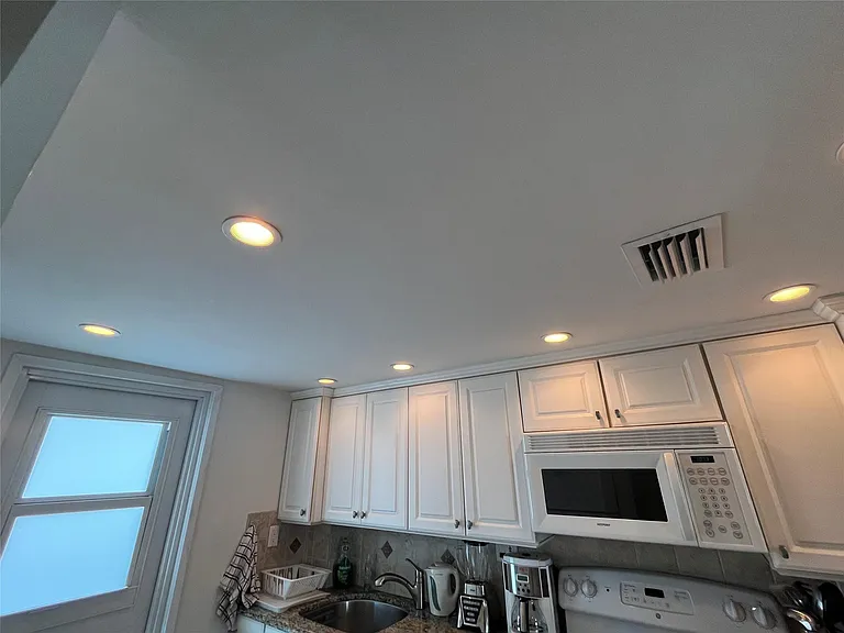 333 NE 21st Ave #318 — Photo 7