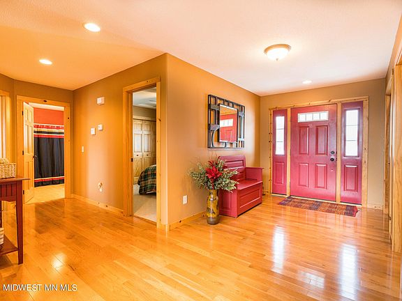 4th image of 36251 Hideaway Ln