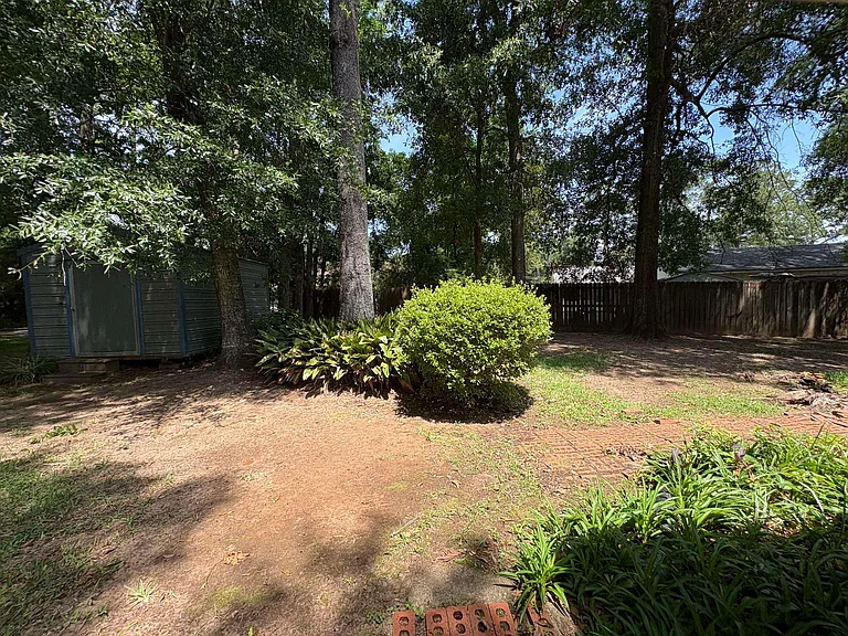 460 Merlin Ct — Photo 26