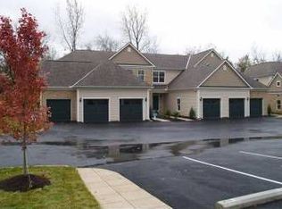 388 Westgreen Ln, Westerville, OH
