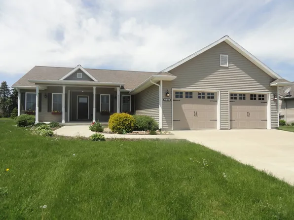 108 Caswell Dr, Castalia, OH 44824
