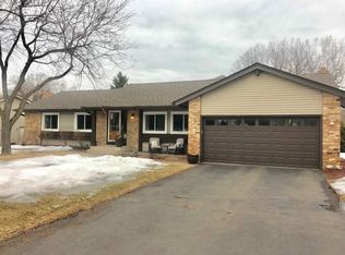 8424 104th St W, Bloomington, MN 55438