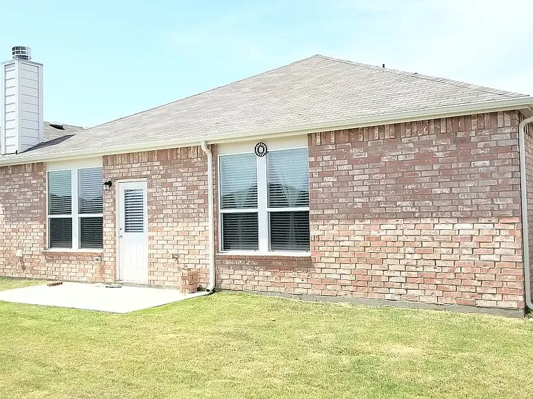 3032 Walker Creek Dr — Photo 23