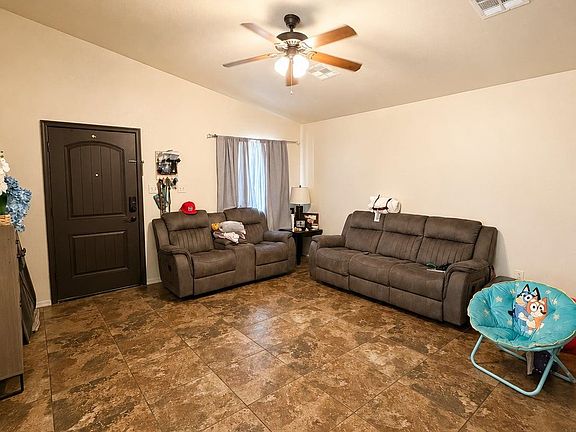 4th image of 795 E Arena St