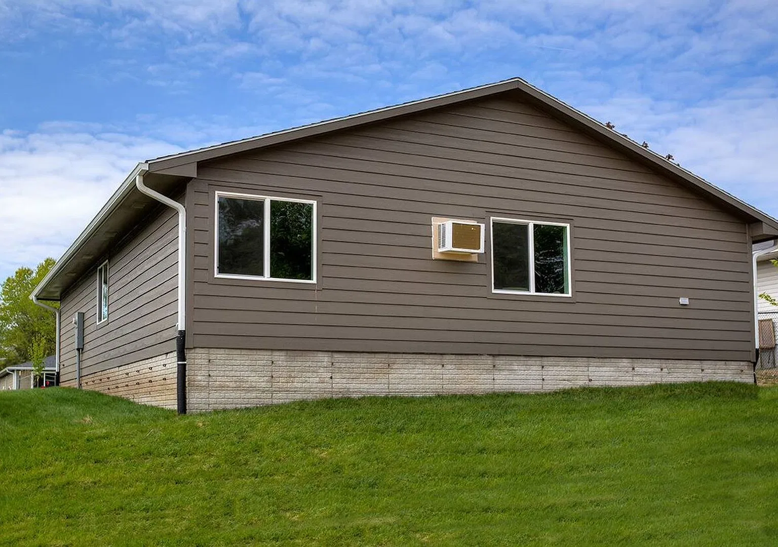 Grandview Meadows — Photo 2
