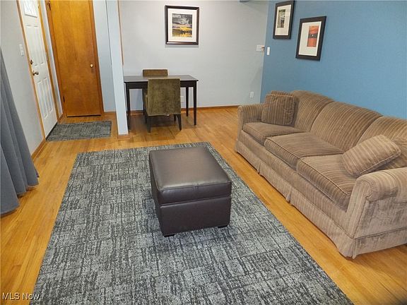 3rd image of 13621 Bellbrook Dr