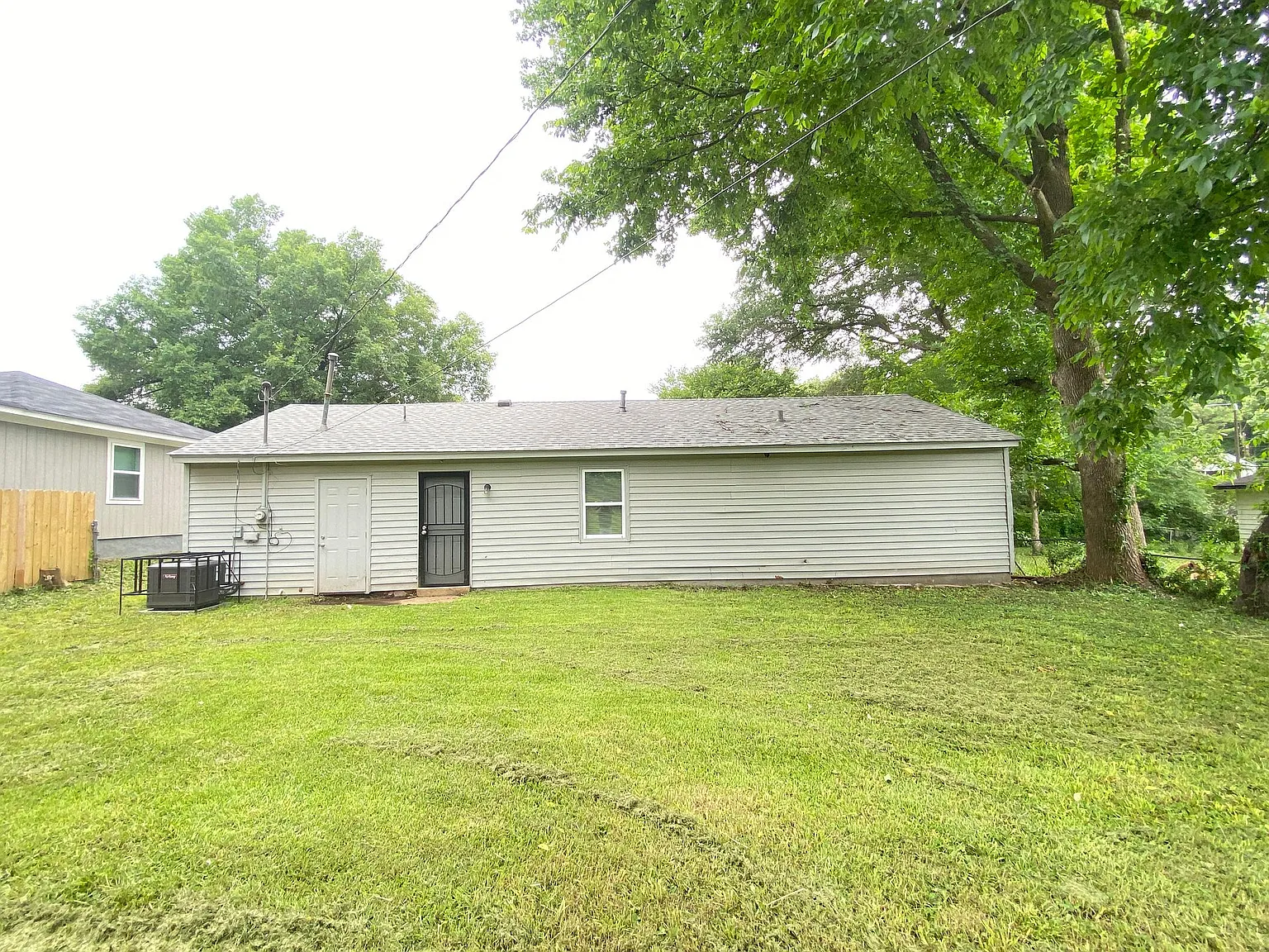4228 Brookway St — Photo 4