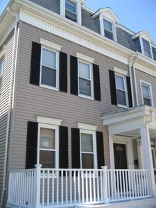 613 E 7th St #3, South Boston, MA, 02127