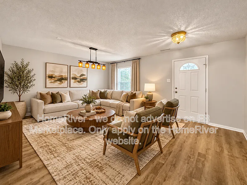 4 bed, 2.5 bath, 3160 sqft, $2,445 — Photo 2