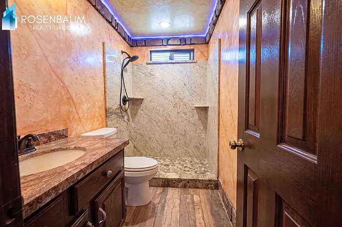 3452 N 67th Dr — Photo 9