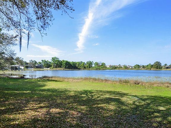3rd image of 3636 Lake Buynak Rd