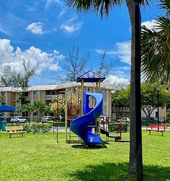 7470 Miami Lakes Dr #B208 — Photo 21