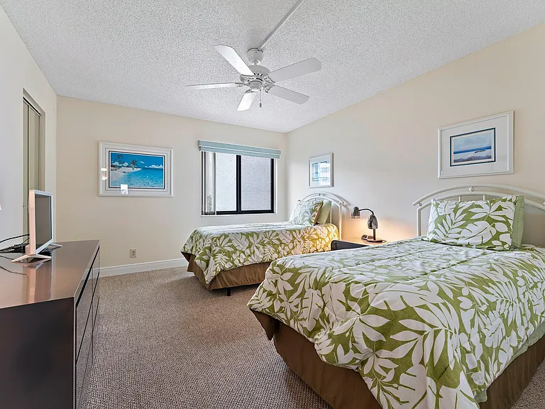 1605 S US Highway 1 #B406 — Photo 22