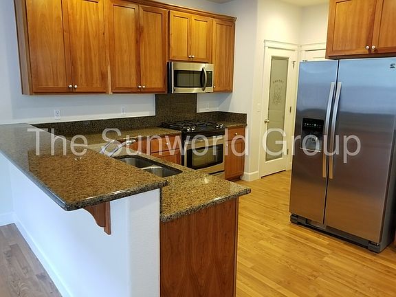 3rd image of 10105 NE 28th Ave