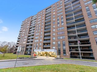 4 Lisa St #404, Brampton, ON L6T 4B6