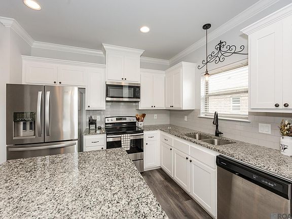 4th image of 7037 Easy St