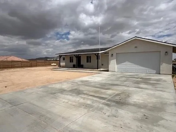 10773 Mills Rd, Apple Valley, CA 92308
