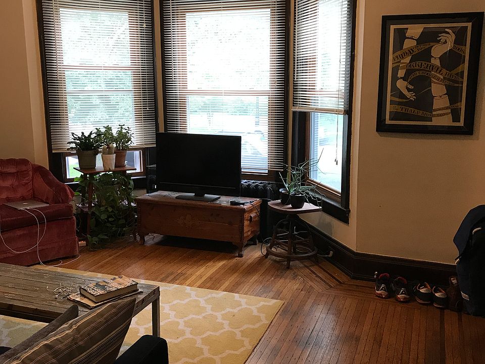 1st image of 667 Richmond Ave APT 2