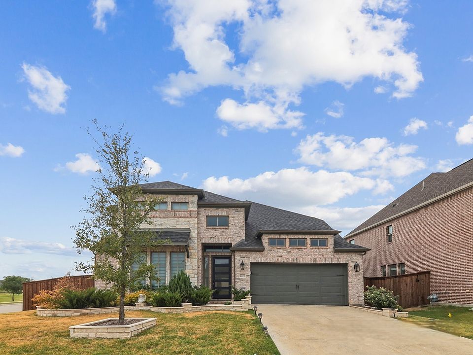 1st image of 2221 Shadow Ridge Dr