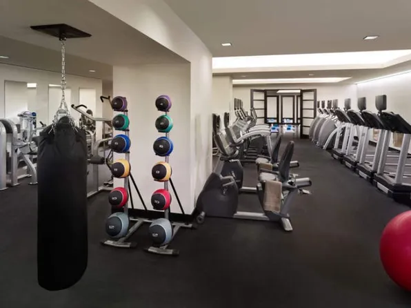 20 Pine Street image 8 of 11