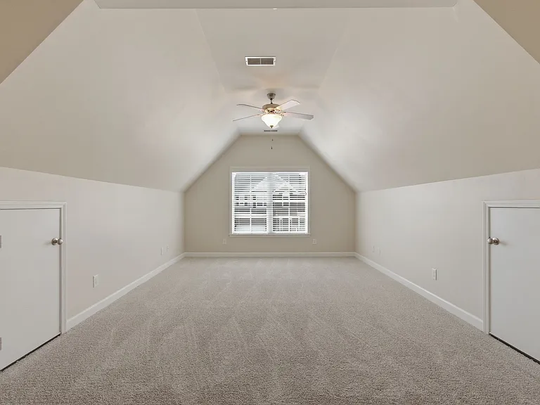 1033 Belcor Dr — Photo 9