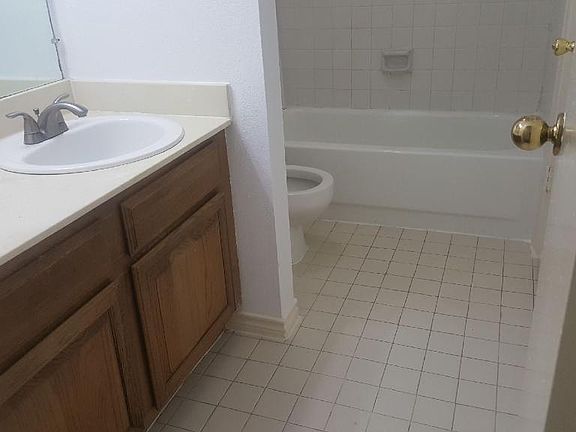 5th image of 3635 W Northgate Dr #108