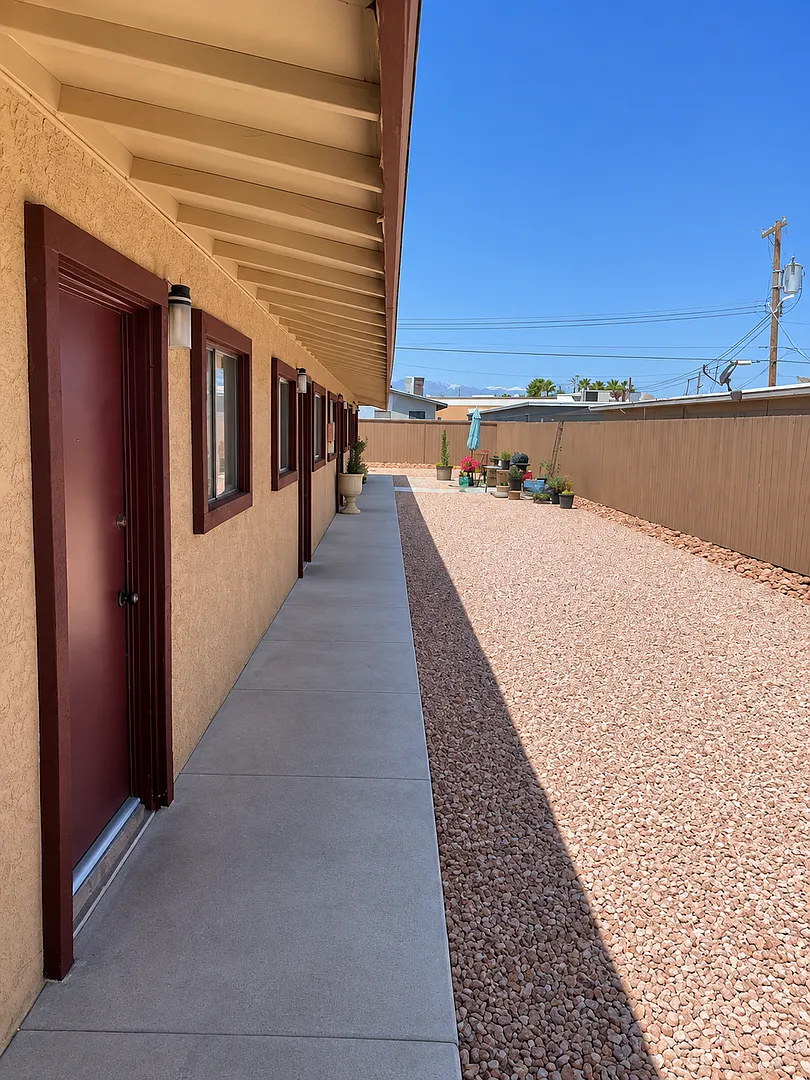4p2521 — Photo 2