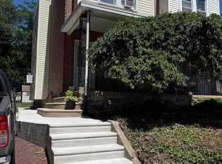 7038 Shelbourne St, Philadelphia, PA 19111