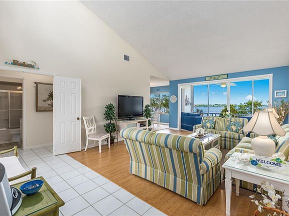 4th image of 12376 NW Harbour Ridge Blvd #4-6