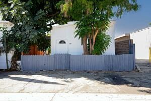 1st image of 7650 Balboa Blvd
