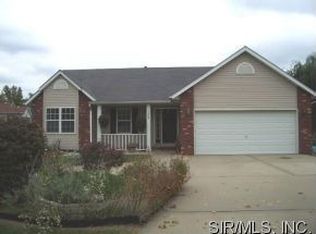 1908 Applegate Ln, Edwardsville, IL 62025