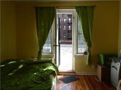 4th image of 50 Kenilworth Pl APT 1D