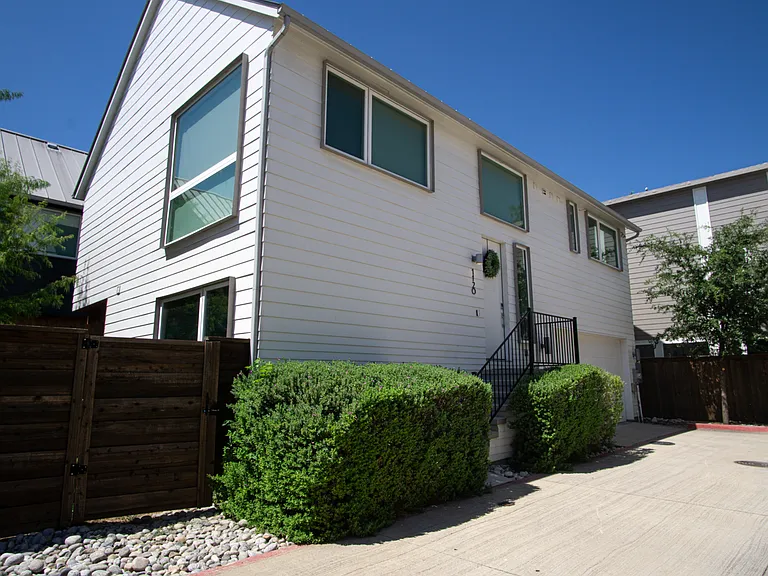 1120 Barsotti Ct — Photo 1