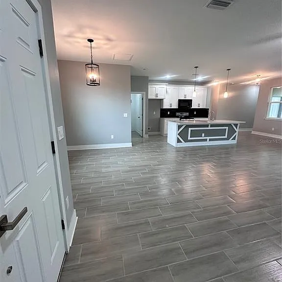 13195 Drysdale Ave — Photo 6
