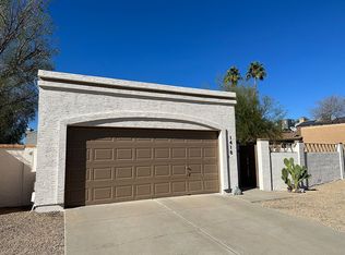 1418 E Kerry Ln, Phoenix, AZ 85024
